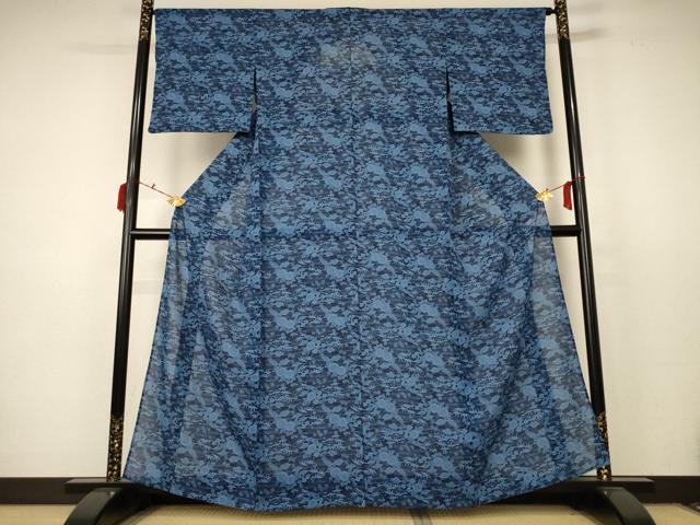 平和屋着物＊夏物　小紋　絽　藍　型染め　流水草花文　正絹　逸品　AABC9402jd_1