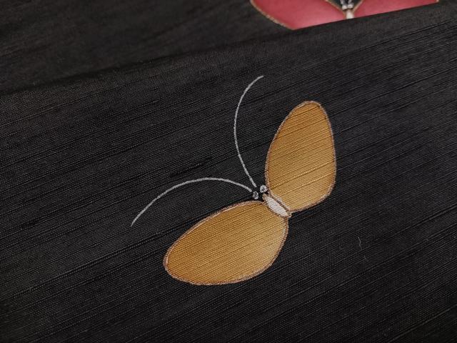 平和屋着物●訪問着　紬地　手描き　舞蝶文　黒地　金彩　正絹　逸品　AABD0778ph 平和屋着物○訪問着 紬地 手描き 舞蝶文 黒地 金彩 正絹 逸品