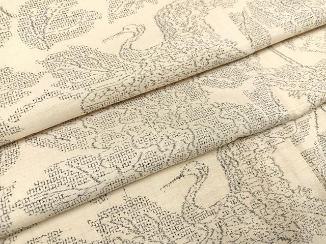 平和屋着物●本場結城紬　重要無形文化財　100亀甲　草花文　鶴　正絹　逸品　AABD0813ph