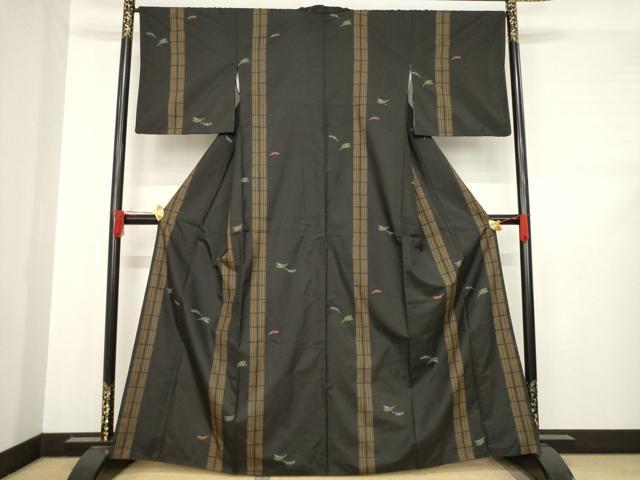 平和屋着物●本場染大島紬　さやえんどう　黒地　正絹　逸品　AABD1614ck