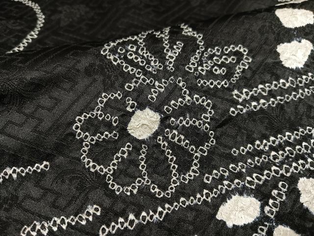 平和屋着物○訪問着 絞り 流水草花文 黒地 正絹 逸品 AABD3988ph｜平和