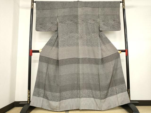 平和屋着物●訪問着　横段花文　黒地　正絹　逸品　AABD4345ck