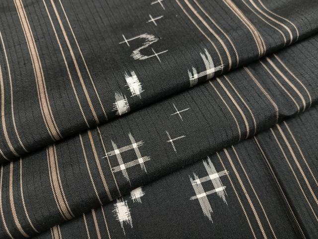 平和屋着物●上質な紬　琉球絣文様　正絹　逸品　AABD5980ph