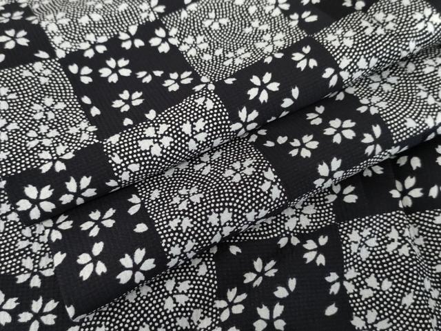 平和屋着物●上質な小紋　市松舞花文　黒地　ますいわ屋扱い　正絹　逸品　AABD6201cs