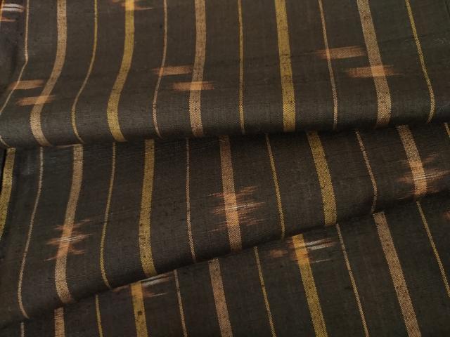 平和屋着物●国指定重要無形文化財　本場久米島紬　手織　琉球絣文様　正絹　逸品　AABD6382cs