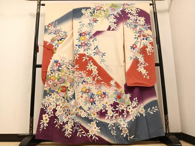 平和屋着物●豪華振袖　友禅　駒刺繍　枝花文　正絹　逸品　AABD6537ph