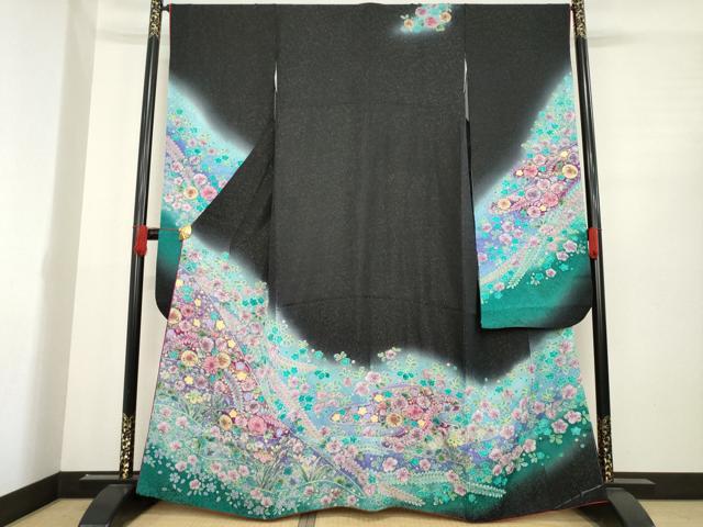 平和屋着物●ブライダルファッションデザイナー・桂由美 振袖 辻が花 絞り 舞花文 暈し染め 黒地 金彩 金銀通し地 正絹 逸品 AABD9333ck