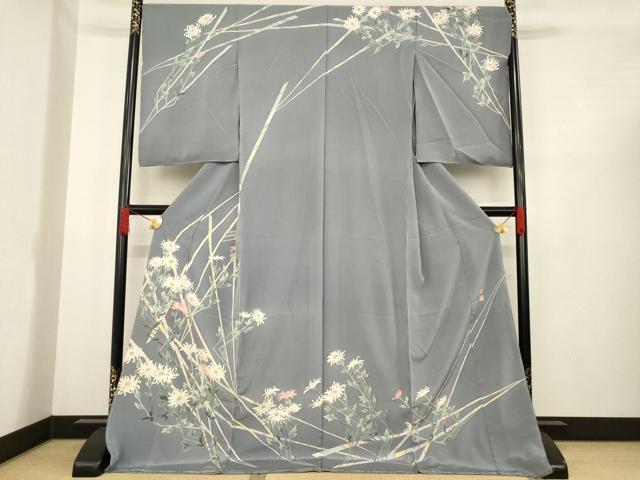 平和屋着物●本加賀友禅作家　白坂幸蔵　訪問着　菊に松葉　鼠色地　仮絵羽　正絹　逸品　未使用　AABD9927ck