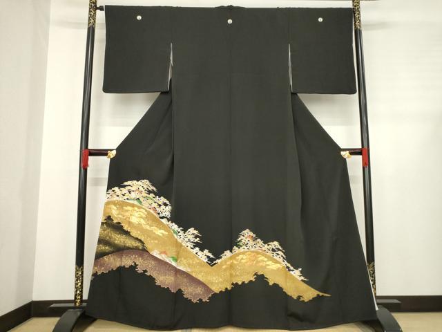 平和屋着物●創業460年・千總　黒留袖　駒刺繍　風景松文　金彩　正絹　逸品　AABD9931ck