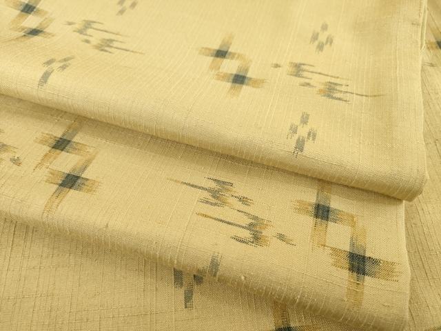 平和屋着物●本場琉球絣　紬　飛鳥文　正絹　逸品　AABE0282ck