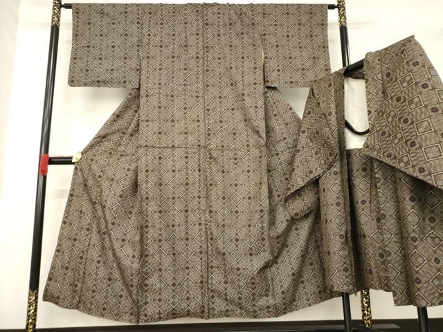 平和屋着物●男性　本場大島紬　龍郷絣　アンサンブル　花菱文　正絹　逸品　AABE2458ck