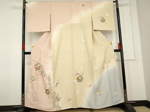 平和屋着物●訪問着　駒刺繍　雪輪地紙花丸文　暈し染め　金彩　正絹　逸品　AABE2906cs