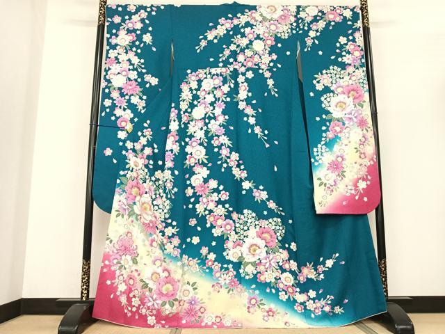 平和屋着物●豪華振袖　刺繍　草花文　暈し染め　金糸　金彩　銀通し地　正絹　逸品　AABF0529fy
