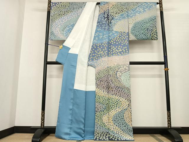 平和屋着物●訪問着　中国三大刺繍　相良刺繍　舞花文　暈し染め　銀通し地　正絹　逸品　AABF0640fy_1