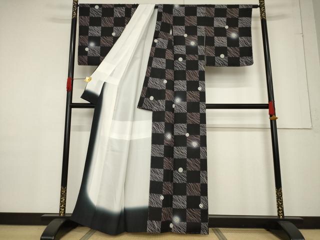 平和屋着物●上質な小紋　市松丸文　ほたる暈し　黒地　正絹　逸品　未使用　AABF1779ck 平和屋着物○上質な小紋 市松丸文 ほたる暈し 黒地 正絹 逸品 未使用