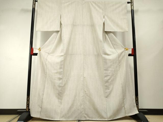 平和屋着物●本塩沢　110亀甲　幾何学文様　正絹　逸品　AABF2063cs 楽天市場】平和屋着物▽本塩沢 単衣 150亀甲 唐草文 正絹 逸品