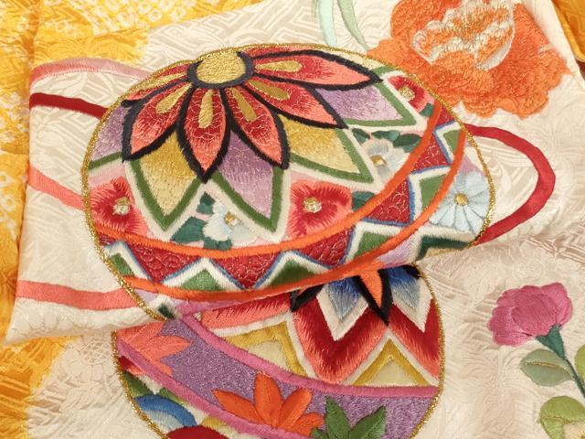 平和屋着物[]七五三　女の子　３歳　祝着　一つ身　総刺繍　絞り　花手毬文　金糸　正絹　逸品　AABF2174ja_3