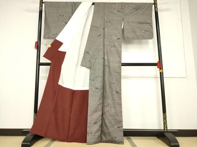 平和屋着物●本場大島紬　カタス9マルキ　草花文　正絹　逸品　AABF3947ck_2