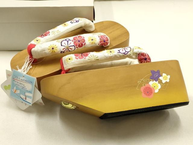 平和屋着物●和装小物　ぽっくり下駄　こっぽり・おこぼ下駄　桐下駄　刺繍　花柄　梅桔梗　金銀糸　箱付き　逸品　未使用　AABF4049ay