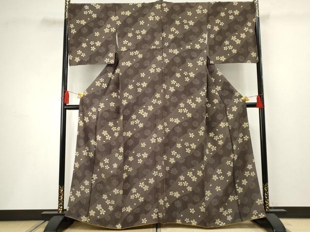 平和屋着物●上質な小紋　舞桜　正絹　逸品　AABF4318cs 平和屋着物○上質な小紋 舞桜 正絹 逸品 AABF4318csの通販はau PAY