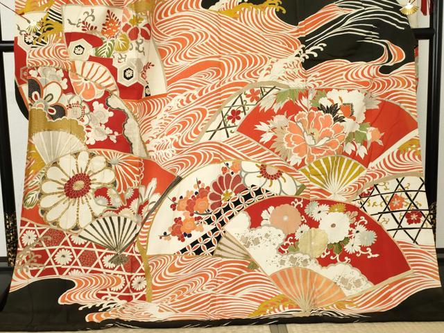 平和屋着物●アンティーク　大正ロマン　振袖　駒刺繍　扇面立波吉祥花文　黒地　金彩　ロング丈　正絹　逸品　AABF5232cs