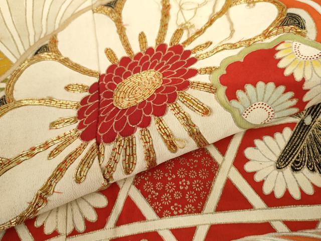 平和屋着物●アンティーク　大正ロマン　振袖　駒刺繍　扇面立波吉祥花文　黒地　金彩　ロング丈　正絹　逸品　AABF5232cs