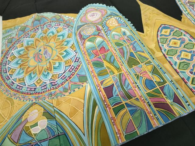 平和屋着物●豪華黒留袖　作家物　ろうけつ染め　洋花文　金彩　正絹　逸品　AABF5252cs_4