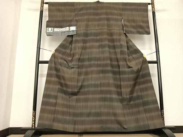 平和屋着物●本塩沢　やまだ織　雪の中のきれ　縞　暈し染め　さが美扱い　証紙付き　正絹　逸品　AABF5560fy