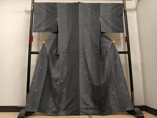 平和屋着物●結城紬　100亀甲　飛び亀甲　草花間道　正絹　逸品　AABF6044ph 平和屋着物○結城紬 100亀甲 飛び亀甲 草花間道 正絹 逸品 AABF6044ph