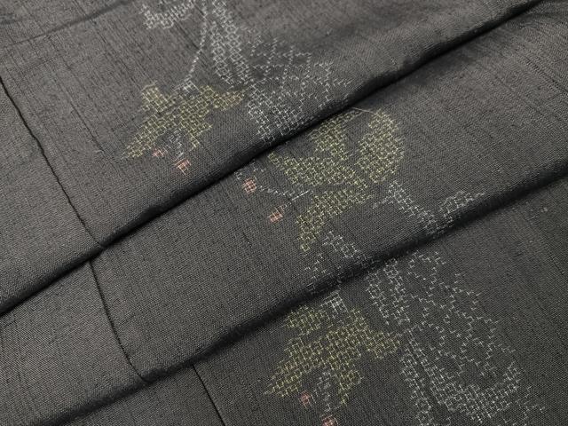 平和屋着物●結城紬　100亀甲　飛び亀甲　草花間道　正絹　逸品　AABF6044ph 平和屋着物○本場結城紬 重要無形文化財 正倉院花文 100亀甲 飛び亀甲
