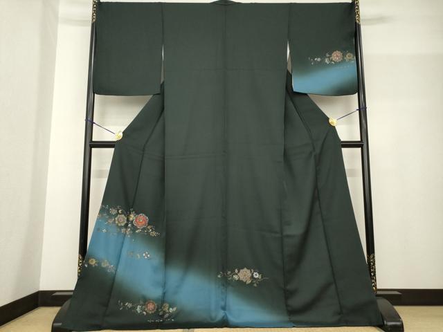 平和屋着物●訪問着　刺繍　花唐草文　黒緑色地　暈し染め　金彩　ロング丈　正絹　逸品　AABF8164ck 平和屋着物○訪問着 刺繍 花唐草文 黒緑色地 暈し染め 金彩 ロング丈