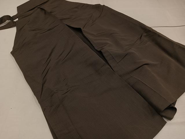 平和屋着物●男性　馬乗り袴　縞　正絹　逸品　AABF9529ph_1