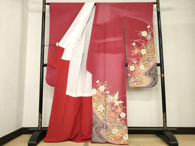 平和屋着物○豪華振袖 駒刺繍 花蝶文 金彩 正絹 逸品 AABF9612ck