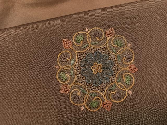 平和屋着物●本場大島紬　染大島　訪問着　中国三大刺繍　汕頭刺繍　スワトウ刺繍　鳳凰花文　暈し染め　正絹　逸品　AABG0449ph_5