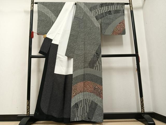 平和屋着物●伝統工芸士 染谷梅治　彫刻師　太田茂夫　訪問着　更紗文　黒地　正絹　逸品　AABG0464ph_1