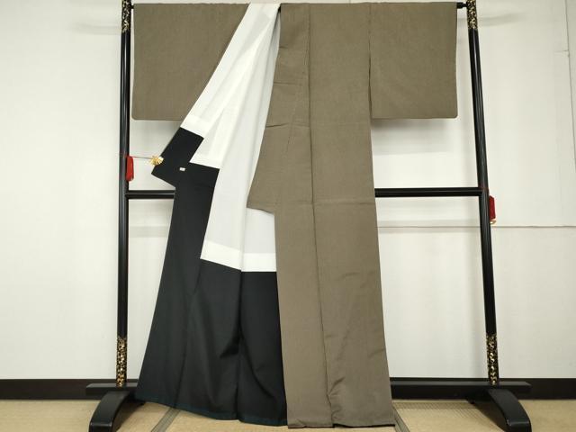 平和屋着物●お召　縞　さが美扱い　正絹　逸品　AABG2689cs 平和屋着物○お召 縞 さが美扱い 正絹 逸品 AABG2689cs 【公式通販】