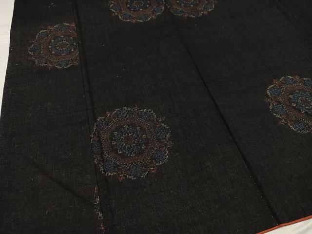 平和屋着物●本場結城紬　重要無形文化財　80亀甲　舞花文　証紙付き　正絹　逸品　AABG3438ph_3