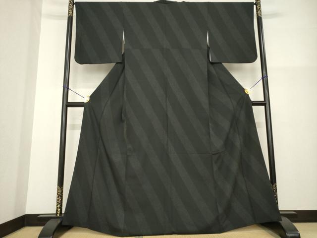平和屋着物▽本塩沢　単衣　110亀甲　間道　正絹　逸品　AABC0684jh 楽天市場】平和屋着物□極上 本塩沢 やまだ織 単衣 110亀甲 かすり