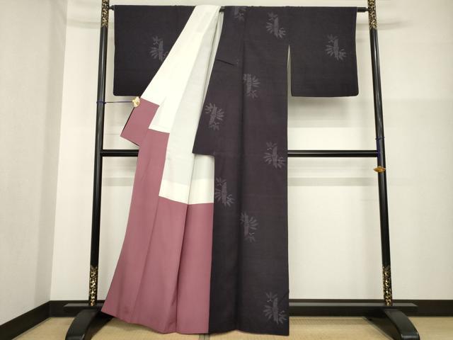 平和屋着物●本場結城紬　重要無形文化財　80亀甲　笹竹文　飛び亀甲柄　正絹　逸品　AABG5828ck_2