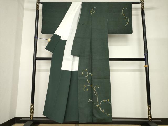 平和屋着物○創業460年・千總 訪問着 刺繍 本場結城紬地 花唐草文 黒