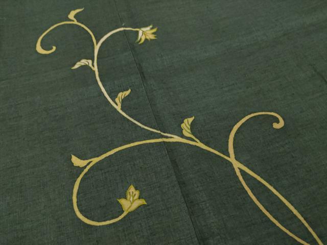 平和屋着物●創業460年・千總　訪問着　刺繍　本場結城紬地　花唐草文　黒緑色地　正絹　逸品　AABG5839ck 平和屋着物○創業460年・千總 訪問着 刺繍 本場結城紬地 花唐草文 黒