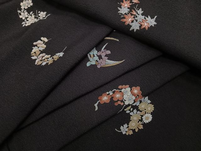 平和屋着物●洗える最高級着物　＜英＞はなぶさ謹製　小紋　草花文　黒地　AABG6507ph
