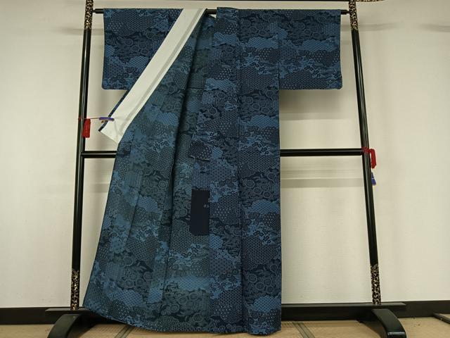 平和屋着物▽阿波藍染　阿波友禅　徳島県無形文化財保持者　香川卓美　小紋　単衣　型染め　風景花文　正絹　逸品　AABG7781jh_2