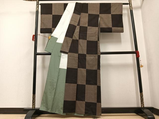 平和屋着物●本場大島紬　一元7マルキ　市松文　正絹　逸品　AABG9016ph_1