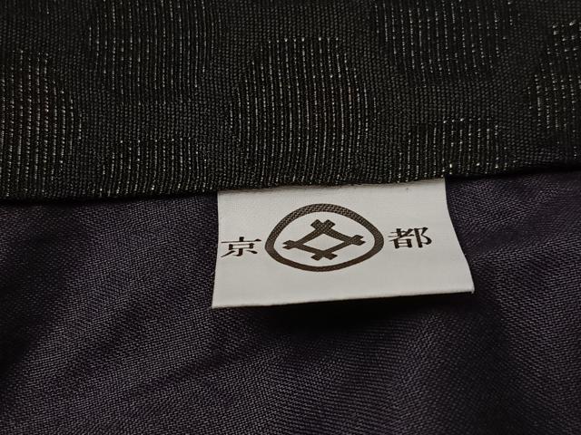 平和屋着物●男性　黒紋付・羽織セット　亀甲文　金通し地　正絹　逸品　AABH2070ph_6