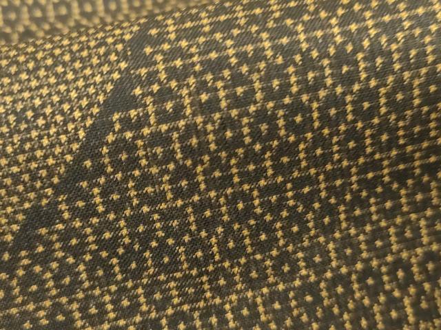 平和屋着物●本場大島紬　一元7マルキ　幾何学文様　正絹　逸品　AABH3706cs_4