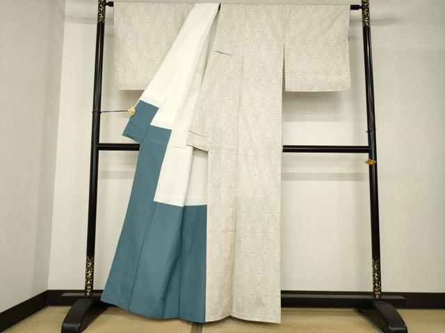 平和屋着物●本場大島紬　白大島　一元絣　亀甲文　正絹　逸品　AABH4270ck_2