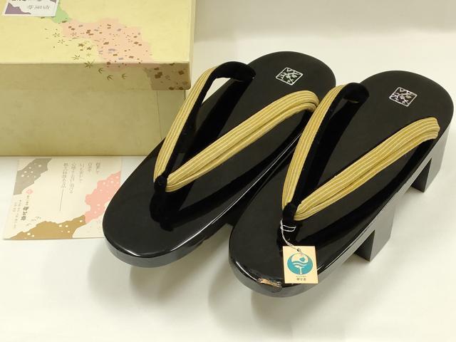 平和屋着物●和装小物　下駄　伊と忠　鼻緒：縞　枝梅　逸品　未使用　AABH4289ay