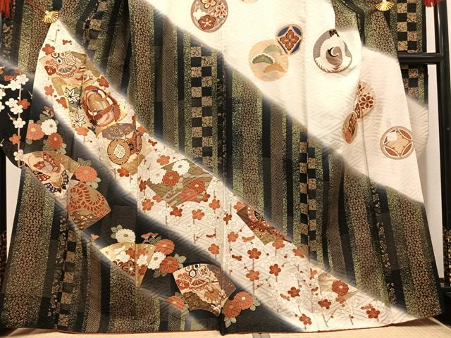 平和屋着物●英王室献上友禅作家　木下勝功　振袖　駒刺繍　地紙花蝶群れ鶴吉祥文　暈し染め　金彩　正絹　逸品　AABH5242ph_2