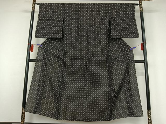 平和屋着物▽上質な紬　単衣　幾何学文様　黒地　正絹　逸品　AABH5646jh_1